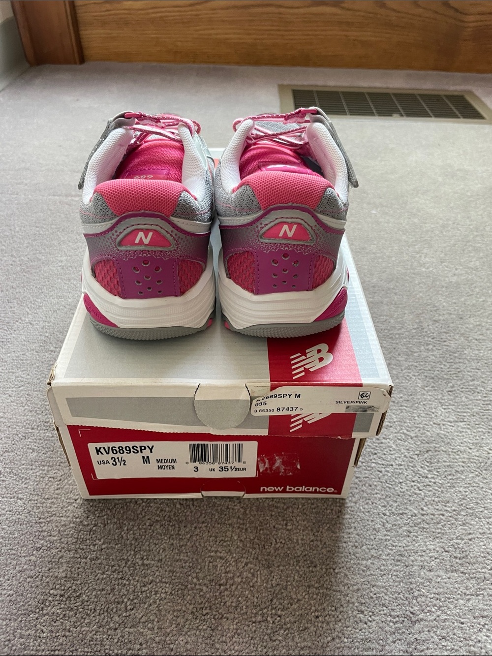 New Balance Girl’s 3 1/2 Gray and Pink Sneakers with Yellow Accents - Picture 6 of 8